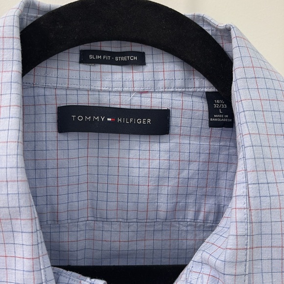Tommy Hilfiger blue button up shirt - Picture 2 of 5